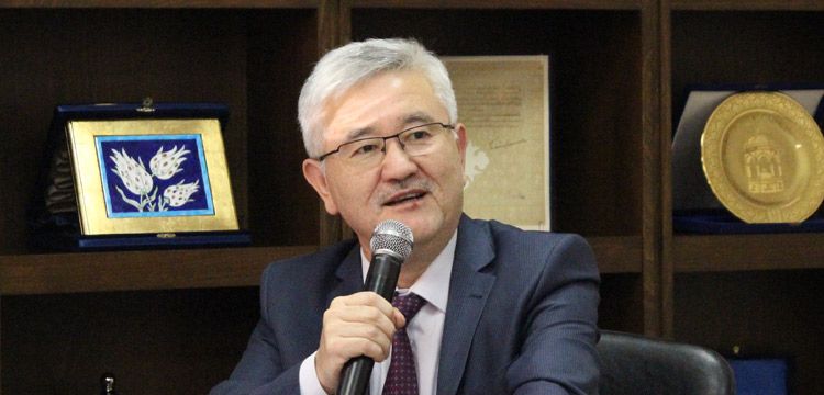 Prof. Dr. Abdulvahap Kara, Kazakistan'ın Latin alfabesine geçiş sürecini anlattı