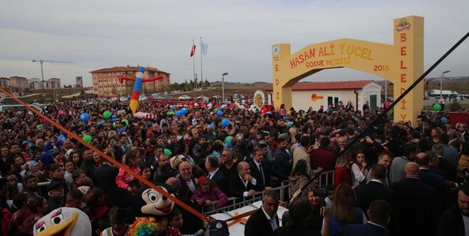 Balkanların en büyük interaktif çocuk müzesi Edirnede açıldı