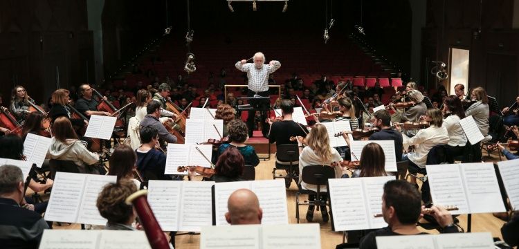 Troya için besteci Bujor Hoinic türkçe opera yazdı