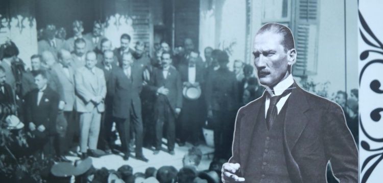 Ulu Önder 10 Kasımda Atatürk Şıklığı sergisi ile anılıyor