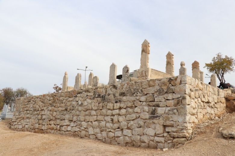 Tillo'daki 250 yıllık Sultan Memduh Mezarlığında restorasyon sürüyor