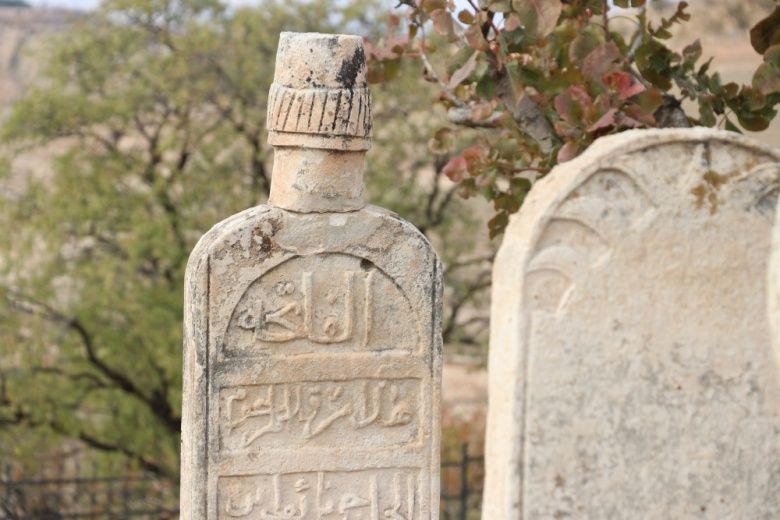 Tillo'daki 250 yıllık Sultan Memduh Mezarlığında restorasyon sürüyor