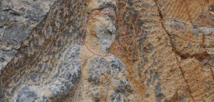 İznik'te iki bin yıllık Herkül kaya kabartması tahrip edildi