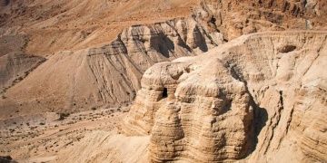 Arkeologlar yeni Ölü Deniz Parşömenleri bulabilmeyi umuyor