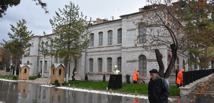Redif sesi duyulan Osmanlı binası Kent Müzesine dönüştürülüyor