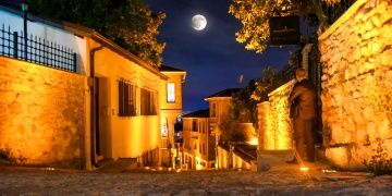 İzmitin Kapanca Sokağındaki ahşap Osmanlı evleri restore edildi