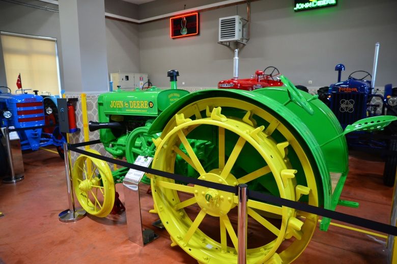 Gelibolu Antika Traktör Müzesi