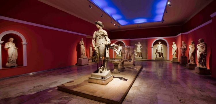 Yeni Antalya Arkeoloji Müzesi eski yerinde olmalıdır kampanyası
