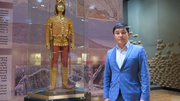 Kazakistan Milli Müzesinin yıldızı Altın Elbiseli Adam