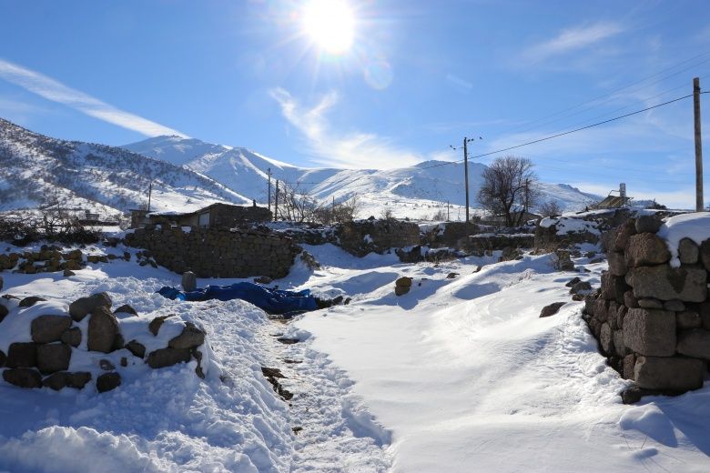 Arkeolojik Sit alanı ilan edilen Madenşehri köyü taşınmayı bekliyor