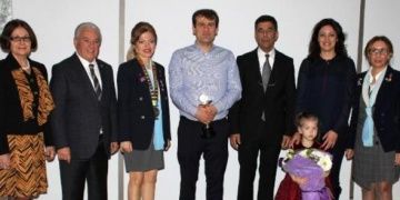 Aspendos Rotary Kulübü, Arkeolog Rehber Selçuk Gürü ödüllendirdi