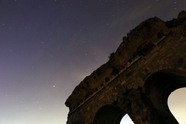 Tralleis antik kentinden gökyüzü manzaraları