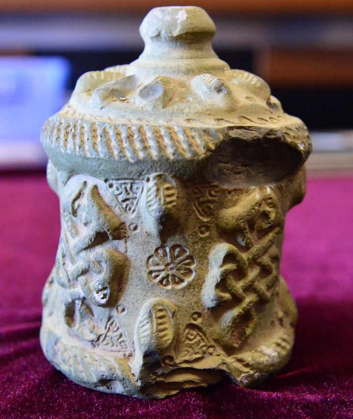 Harran arkeoloji kazılarında 900 yıllık tıbbi ilaç şişesi bulundu