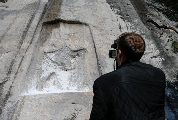 Fotoğraflarla Hitit eseri Karabel Anıtı'nın hazin parçalanış hikayesi