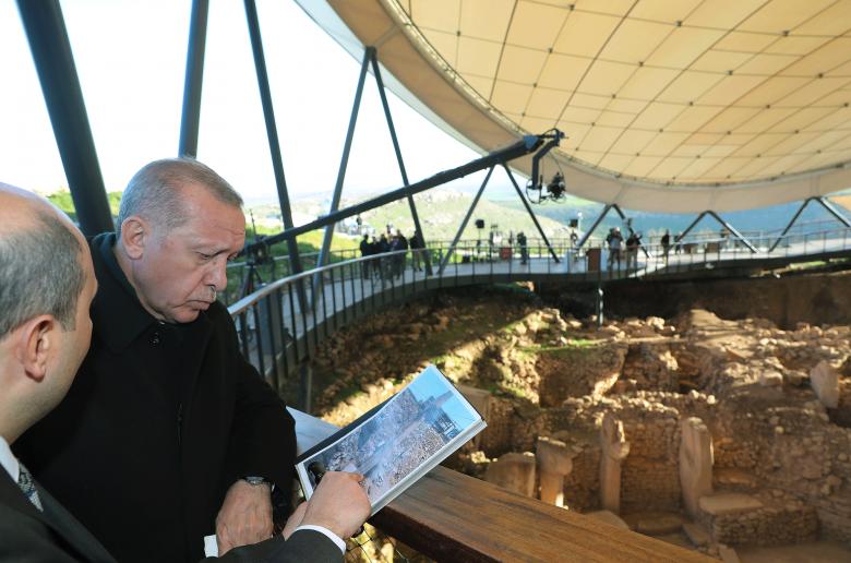 Cumhurbaşkanı Erdoğan Göbeklitepe Arkeolojik Kazı alanını gezdi