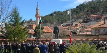 Macaristan milli kahramanı Lajos Kossuth Kütahyada anıldı