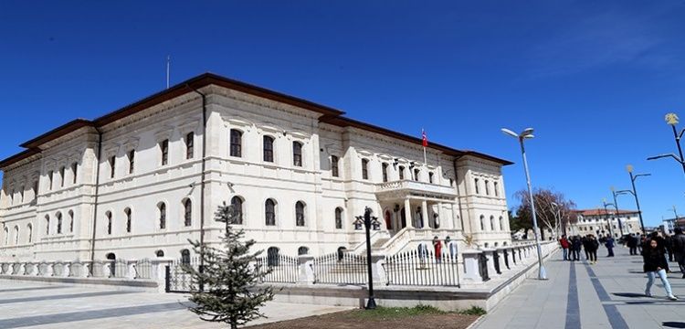 Sivas Atatürk Kongre ve Etnografya Müzesi'nde ders zili çaldı