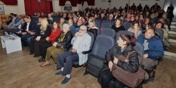 Foça Belediyesi İzmirlileri belgesele doyurdu