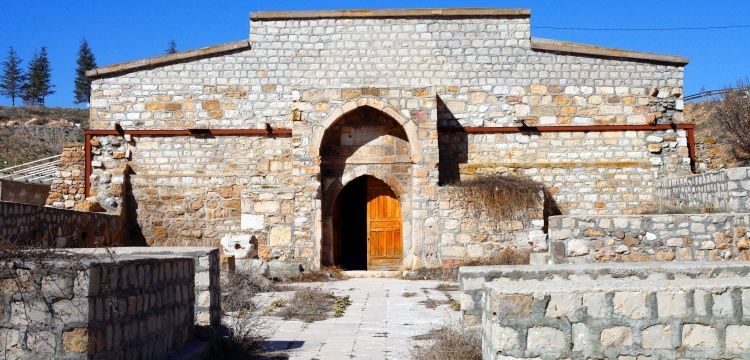 Konya'ya bir menzil uzaklıktaki 800 yıllık Dokuzun Hanı