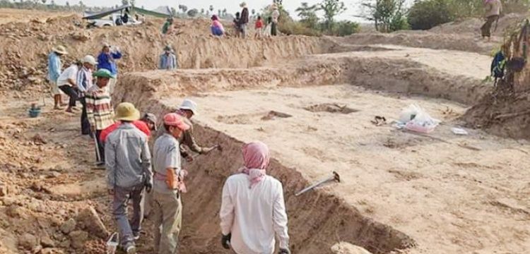 Kamboçya'daki arkeoloji kazılarında antik mezarlar bulundu