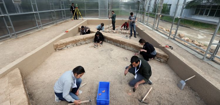 Hacettepe Üniversitesinin eğitim amaçlı arkeolojik kazı alanı hizmete girdi