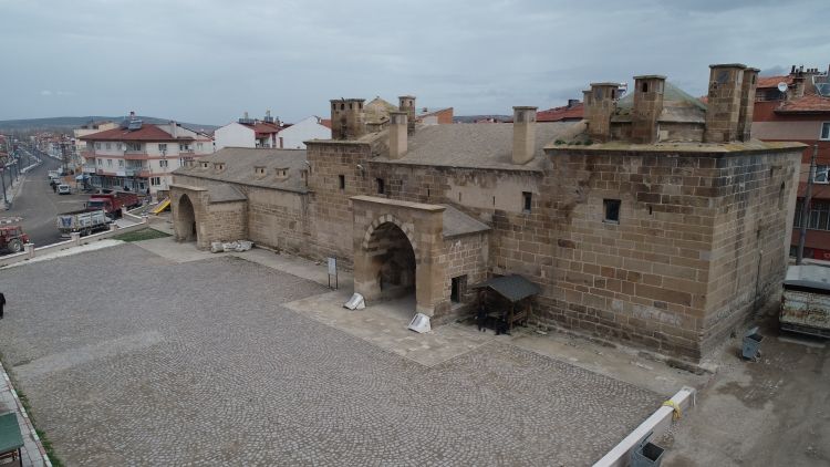 Afyonkarahisar'daki Osmanlı eseri Döğer Kervansarayı restore edilecek