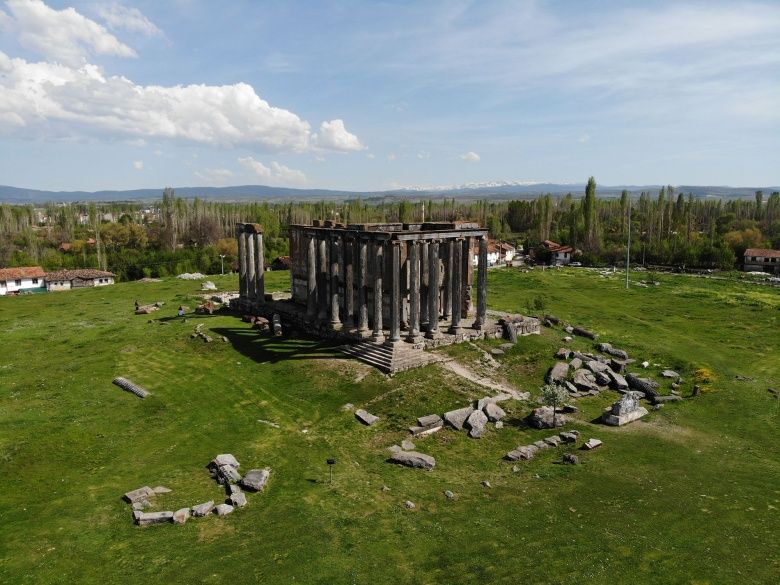 Aizanoi Zeus Tapınağı havadan görüntülendi