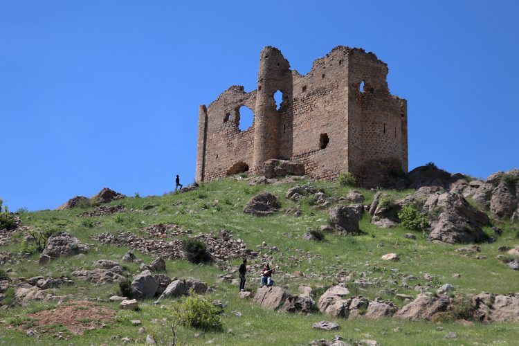 Mar Ahron Manastırı Baskil'in bin yıllık kültür mirası