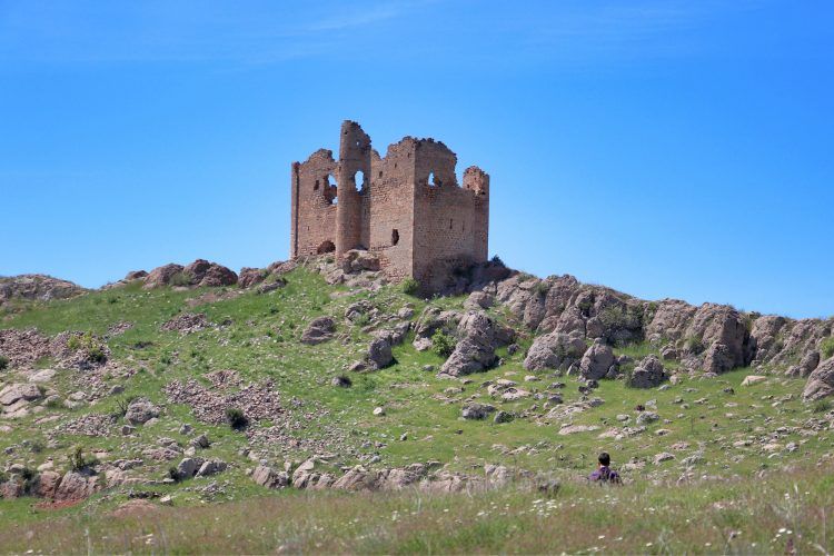 Mar Ahron Manastırı Baskil'in bin yıllık kültür mirası