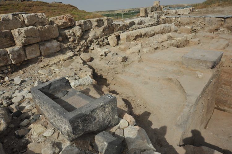 Yarısı Türkiye'de yarısı Suriye'deki arkelojik alan: Karkamış Antik Kenti