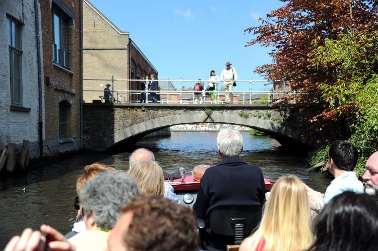 Turistlerin çokluğundan rahatsız olan kent: Bruges