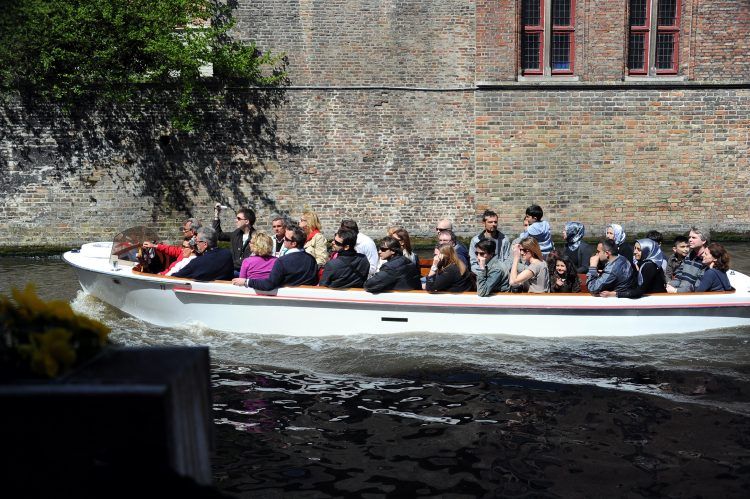 Turistlerin çokluğundan rahatsız olan kent: Bruges