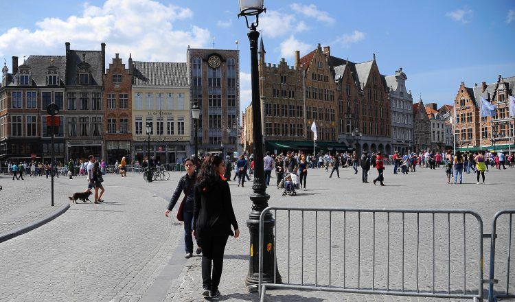 Turistlerin çokluğundan rahatsız olan kent: Bruges