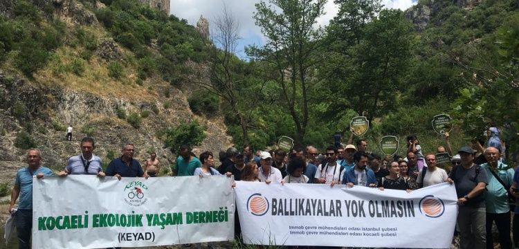 STK'lar Ballıkayalar Tabiat Parkı’ndan geçirilecek otoyolu protesto etti