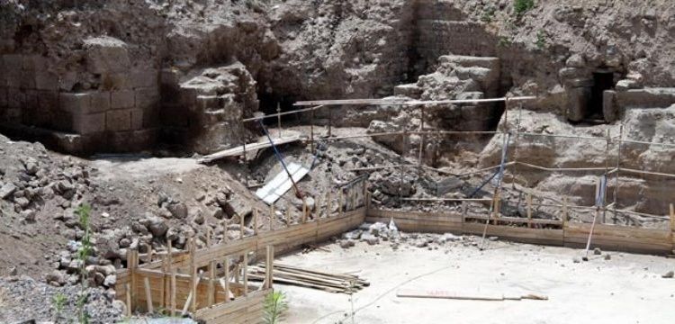 Kayseri'de iş merkezi inşaatının temelinden arkeolojik kalıntılar çıktı