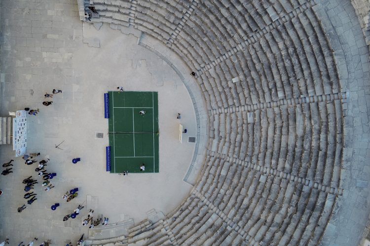 Turkish Airlines Antalya Open'ın ilk vuruşunu Vali Münir Karaloğlu yaptı