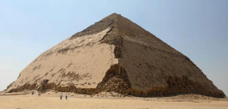 Mısır, Bent Piramidinin kapılarını ziyaretçilere açtı