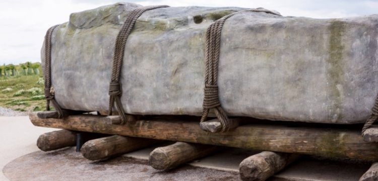 Stonehenge’in yapımında 'yağlanmış kızak' teorisi tekrar öne çıkıyor