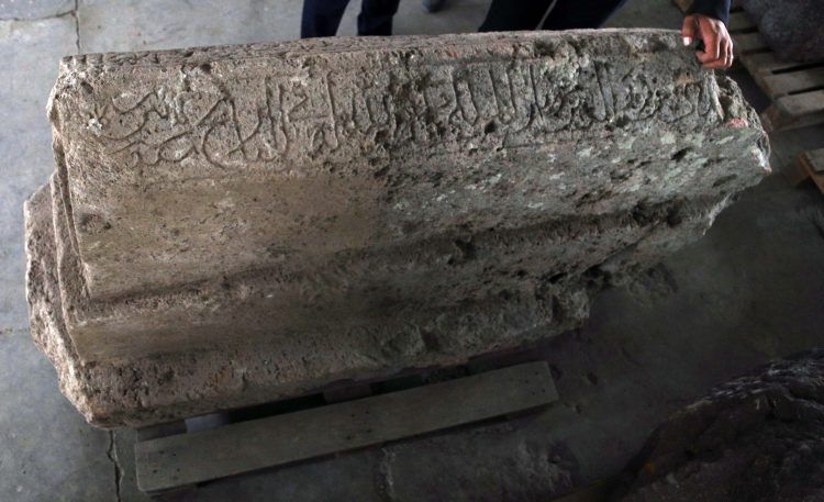 Erzurum Pasinler'de bulunan Sultan Alaaddin yazılı sanduka görüntülendi