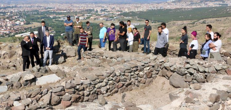 Karacahisar Kalesi'nde arkeoloji kazıları 5 yıl sonra yeniden başladı