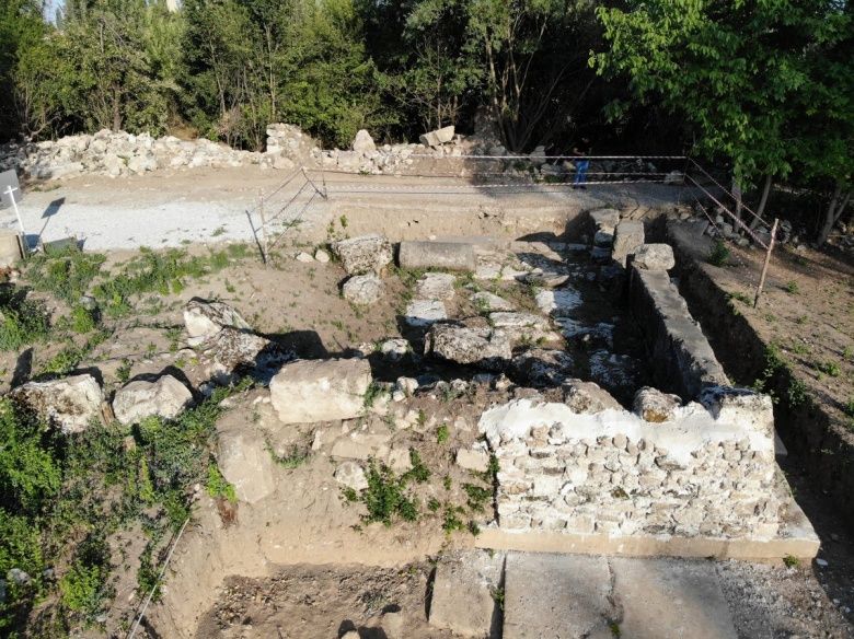 Aizonai Antik Kenti arkeoloji kazılarında Heron bulundu