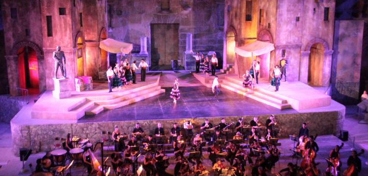 Opera ve Bale festivalleri yoğun ilgi görüyor