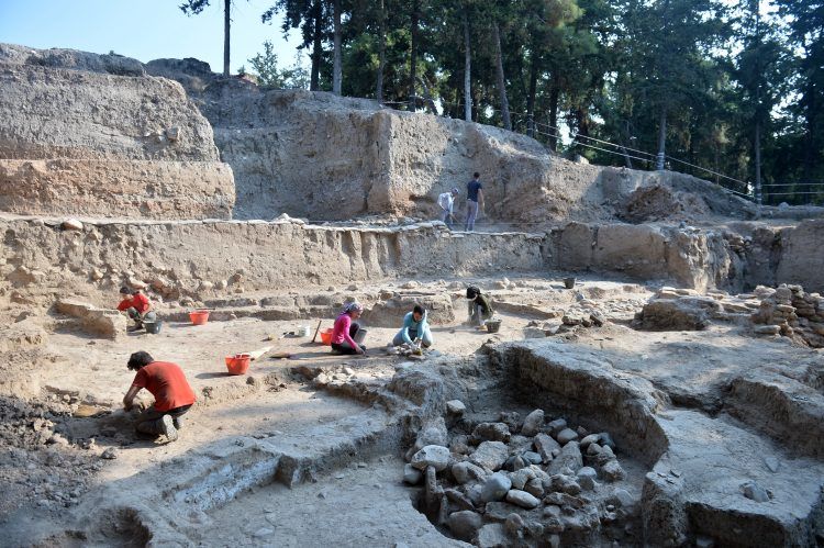 Prof. Dr. Isabella Caneva Yumuktepe Höyüğü kazılarını anlattı