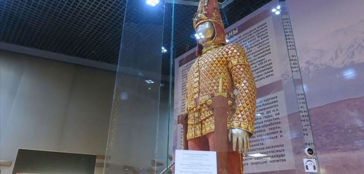 Man in golden dress is on display in Ankara museum