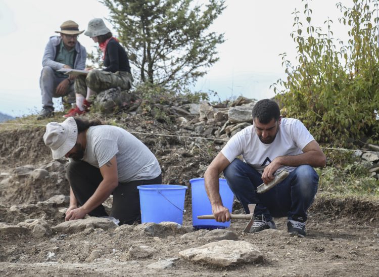 Karadeniz Bölgesi'nin bulunan en eski yerleşim yeri: Kahin Tepe