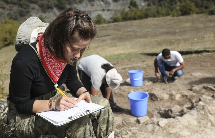 Karadeniz Bölgesi'nin bulunan en eski yerleşim yeri: Kahin Tepe