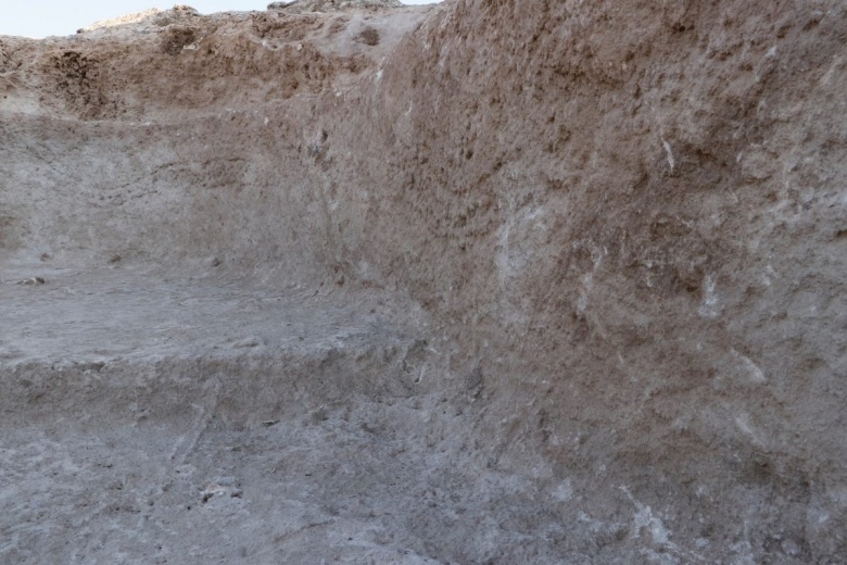 Karahantepe'de bilinçli şekilde gömülmüş çukur tabanlı yapılar bulundu