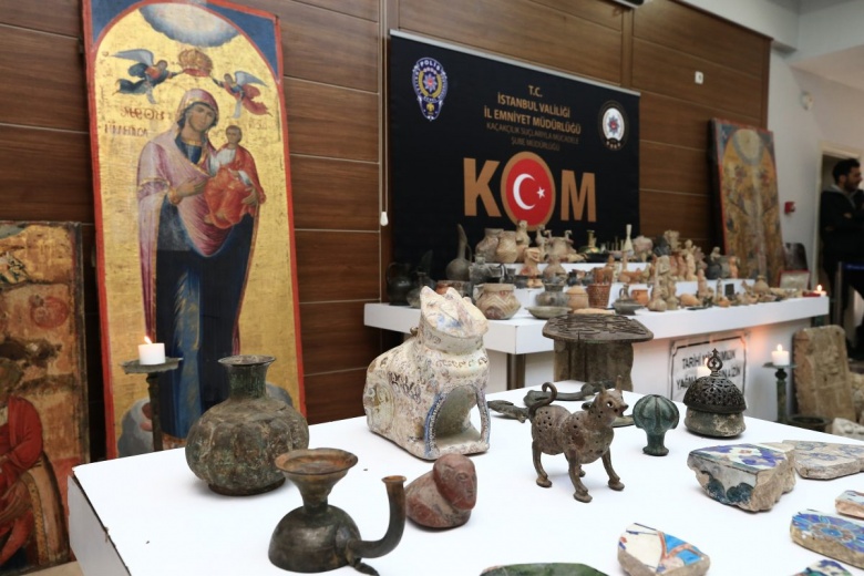 İstanbul'daki tarihi eser operasyonunda 1134 parça tarihi eser yakalandı