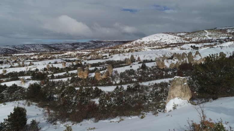 Frig Vadisi'nin Afyonkarahisar kesiminden kış manzaraları