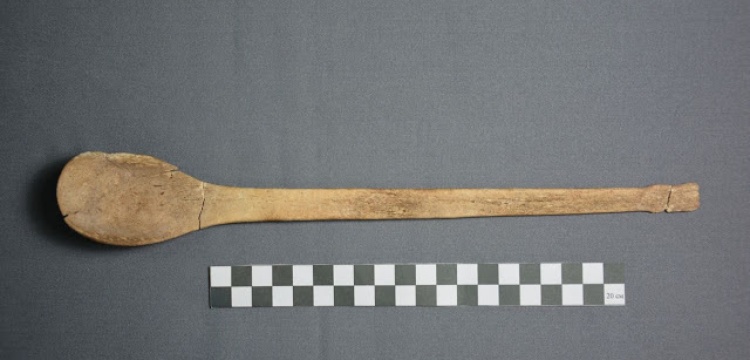 Bone spoons who 3.800-year-old found in Mongolia